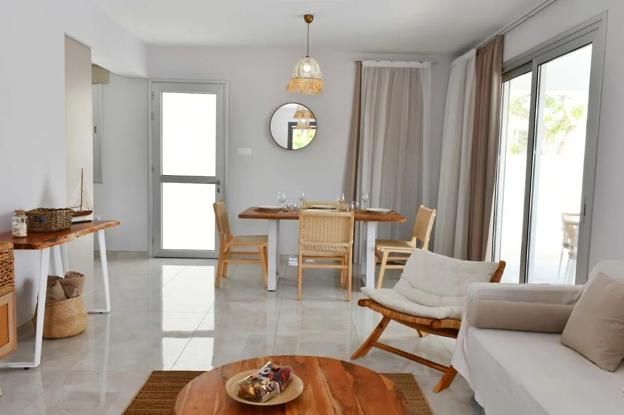 Geo Panoramic Villa +Pool +Game Room +Gym Protaras