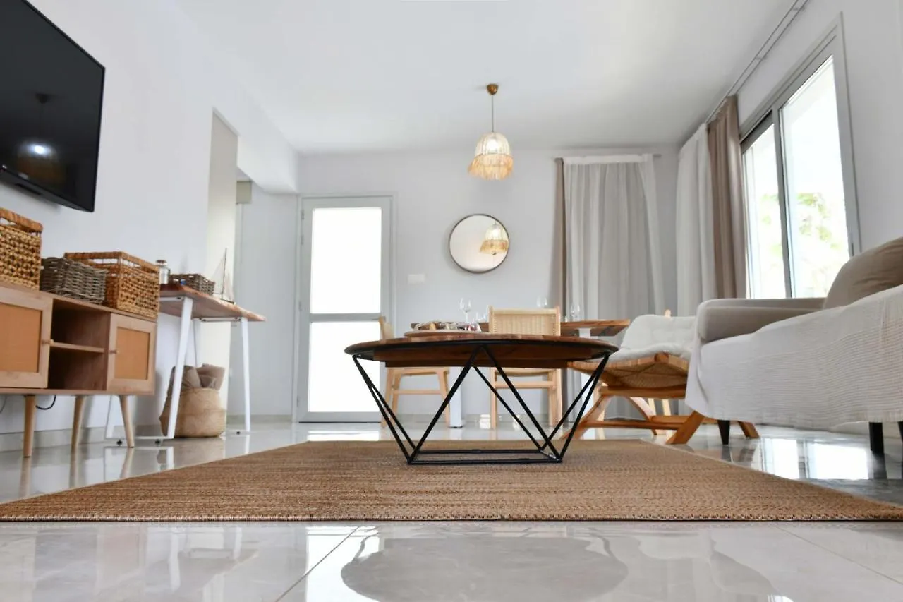 Geo Panoramic Villa +Pool +Game Room +Gym Protaras 0*,