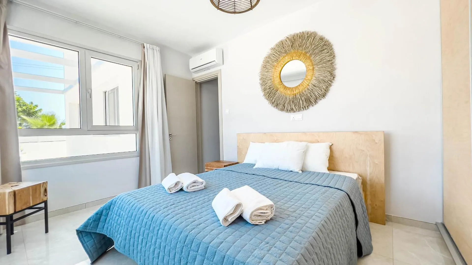 Geo Panoramic Villa +Pool +Game Room +Gym Protaras