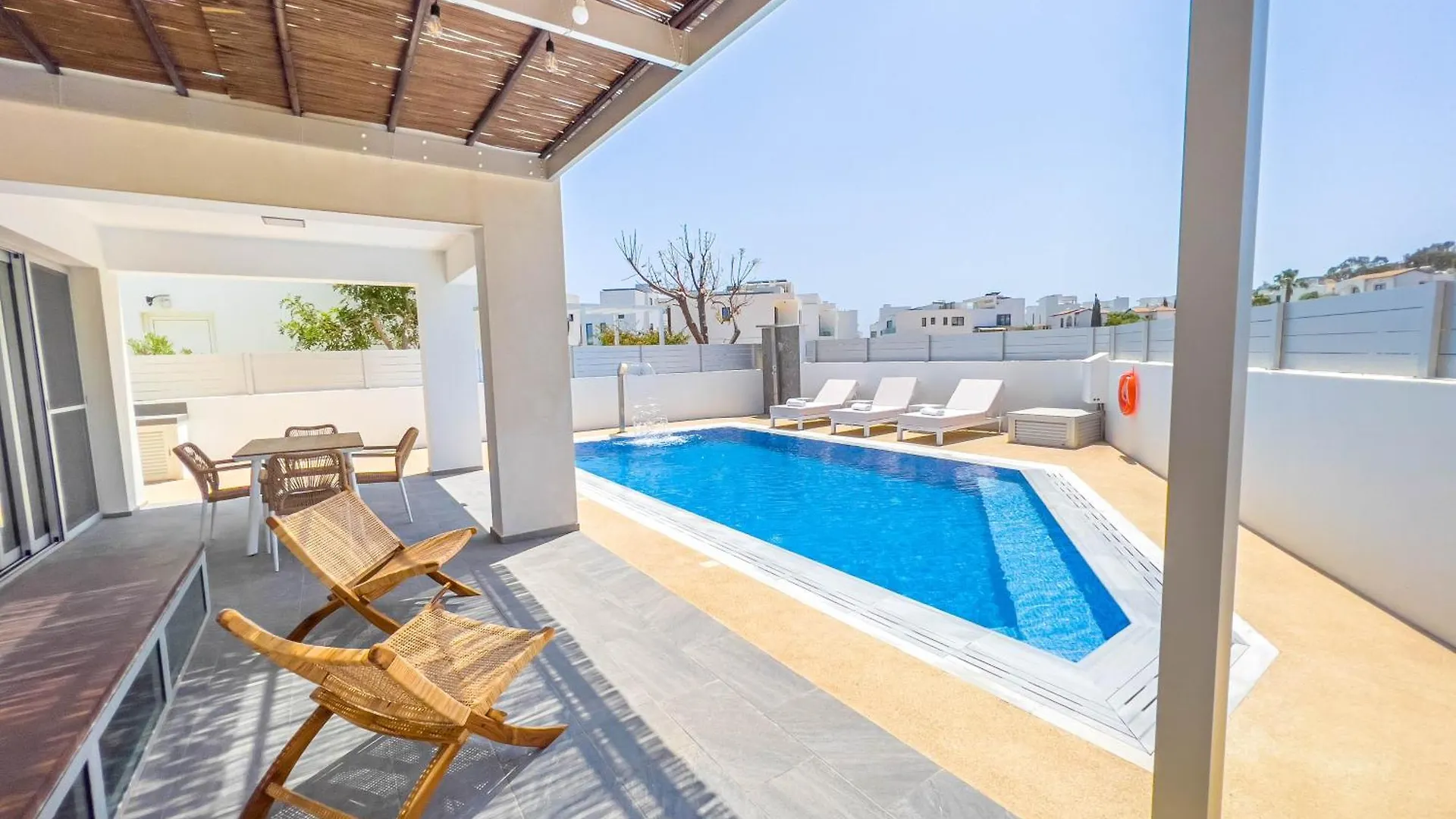Geo Panoramic Villa +Pool +Game Room +Gym Protaras 0*,