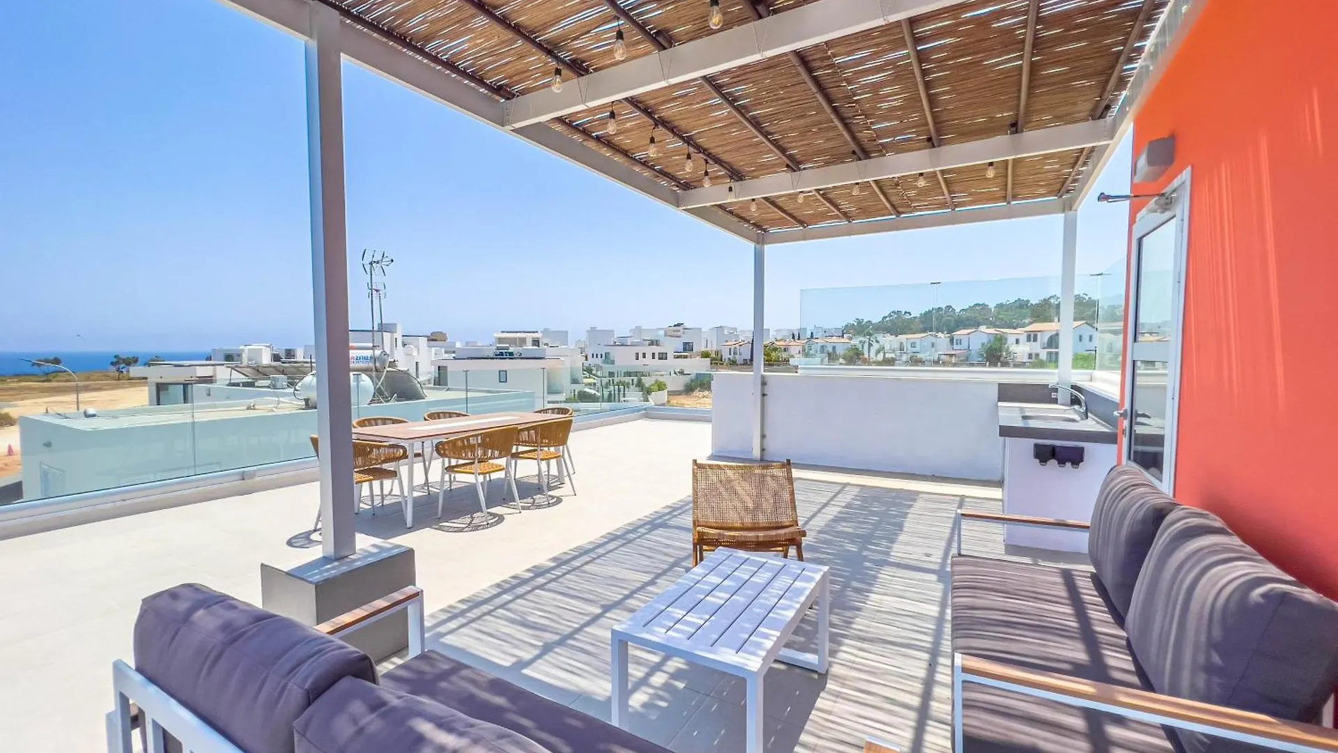 Geo Panoramic Villa +Pool +Game Room +Gym Protaras Cipro